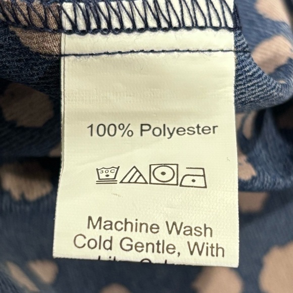 Shein Polka Dot Blue And Pink Wrap Dress Size Medium US 6 V Neck - Picture 2 of 5